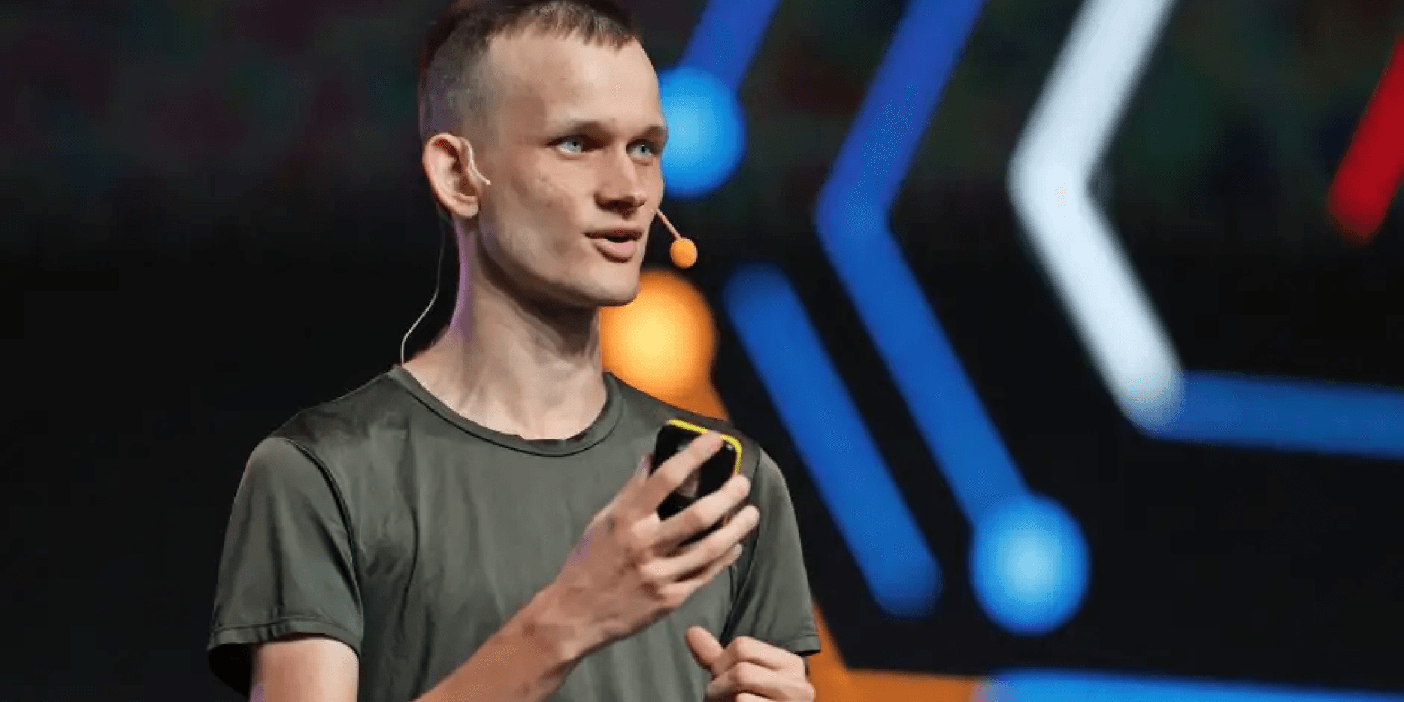 V 神親自講解！什麼是 zk-SNARK？如何靠 3 方向實現「即時證明」？Vitalik Buterin 探討 zk-SNARK 效率提升，提議「即時證明」減少驗證時間。建議包括並行計算、硬體設備改進及演算法優化，強調 ASIC 在實現快速驗證中的關鍵作用。