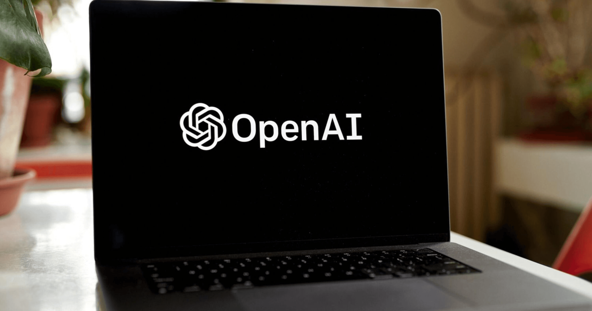 OpenAI 推出 GPT-4o mini 模型，具有強大性能且成本低，適用於多種應用場景，並將於秋季在蘋果裝置上線。免費用戶也能無限暢用！ChatGPT-4o mini 上線，今秋將登陸蘋果裝置