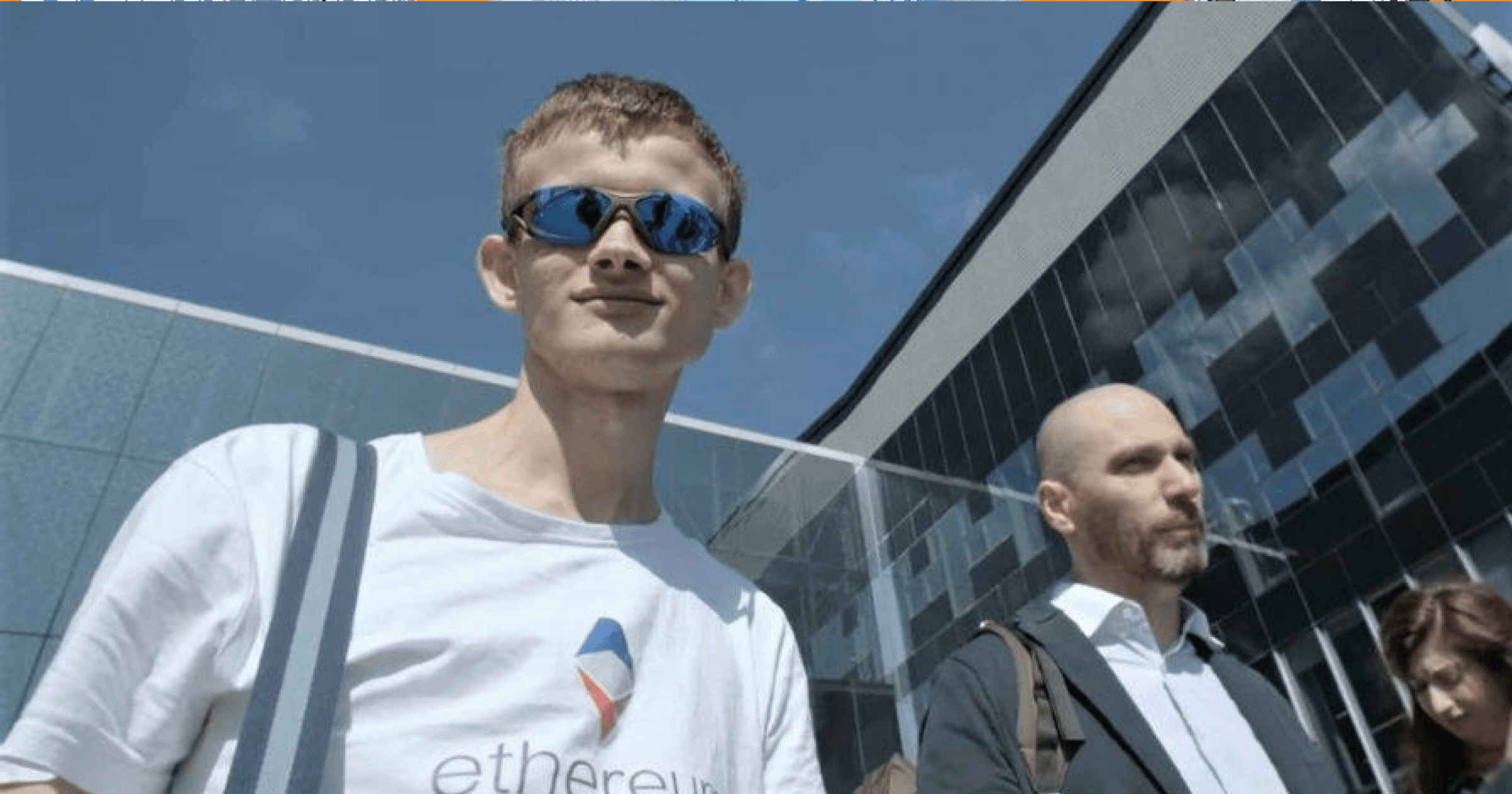 Vitalik 在 EDCON 2024 上回顧了以太坊過去十年，並展望未來十年，強調技術應用和用戶體驗的提升，期望以太坊成為更多元化、去中心化的社會基礎。以太坊下一個十年怎麼走？V 神揭藍圖：擴張治理、Web2+Web3 完美結合