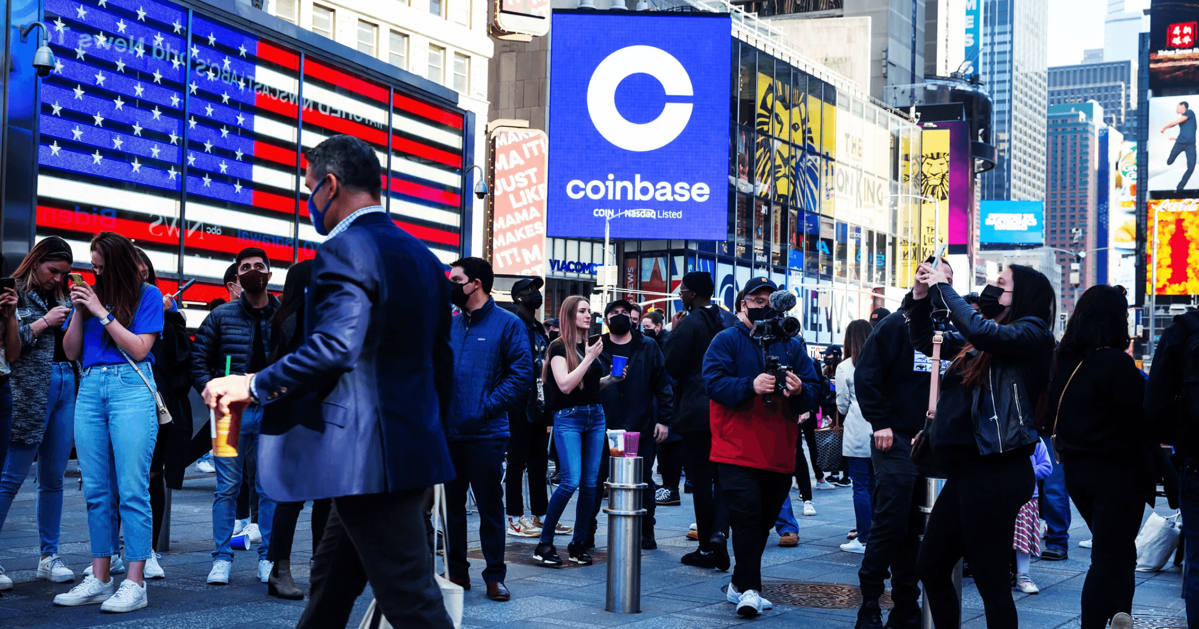 Coinbase 最新廣告曝光！加密貨幣打造「超便宜跨境匯款」，五大趨勢一次看Coinbase 發起廣告活動推廣加密貨幣作為更便宜的匯款方式，並強調加密貨幣的經濟自由與便捷性。