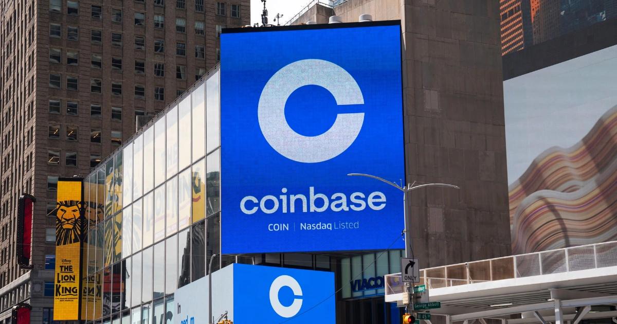 Coinbase考慮把股票上鏈！Base有望成樞紐，開啟新代幣化風潮？Coinbase 計劃將其股票代幣化並在 Base 上提供，這可能將區塊鏈技術與傳統金融市場結合，並推動代幣化資產的發展。