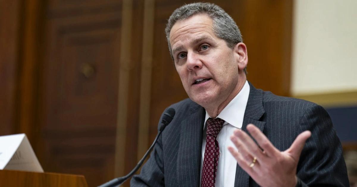 聯準會官員:穩定幣監管不能只停在立法,否則「私人貨幣失敗」恐重演