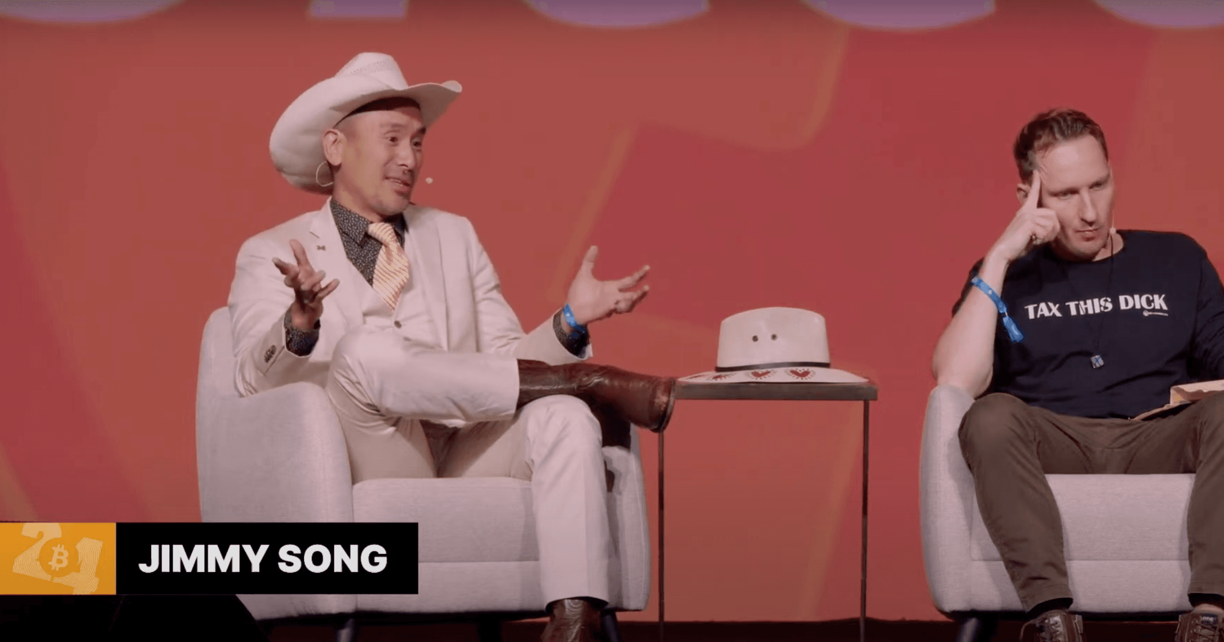Jimmy Song 批評 Bitcoin 2024 大會重心偏離比特幣核心價值,指責其過度關注政治和金融機構,強調比特幣應堅持自由、自主和自我主權的精神。比特幣大會 2024》大會走樣了?大佬 Jimmy 登台開罵:都在娛樂機構,BTC 精神去哪了?