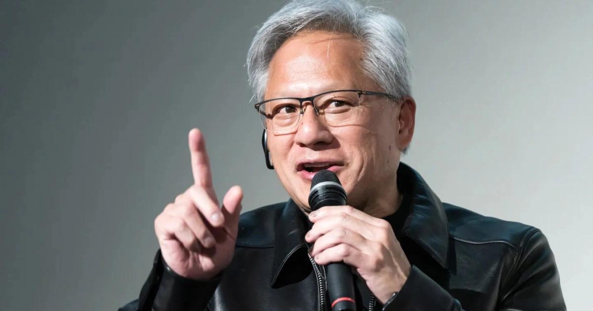 黃仁勳進駐X!首篇貼文公開連署倡議AI開源,防技術集中封閉開發商