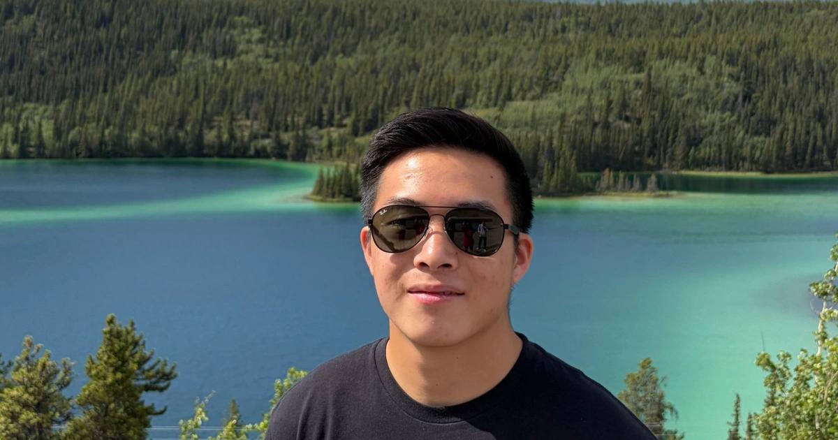 20歲年收全球前1%:AI時代致富關鍵不是創業,而是技能×無需許可資產